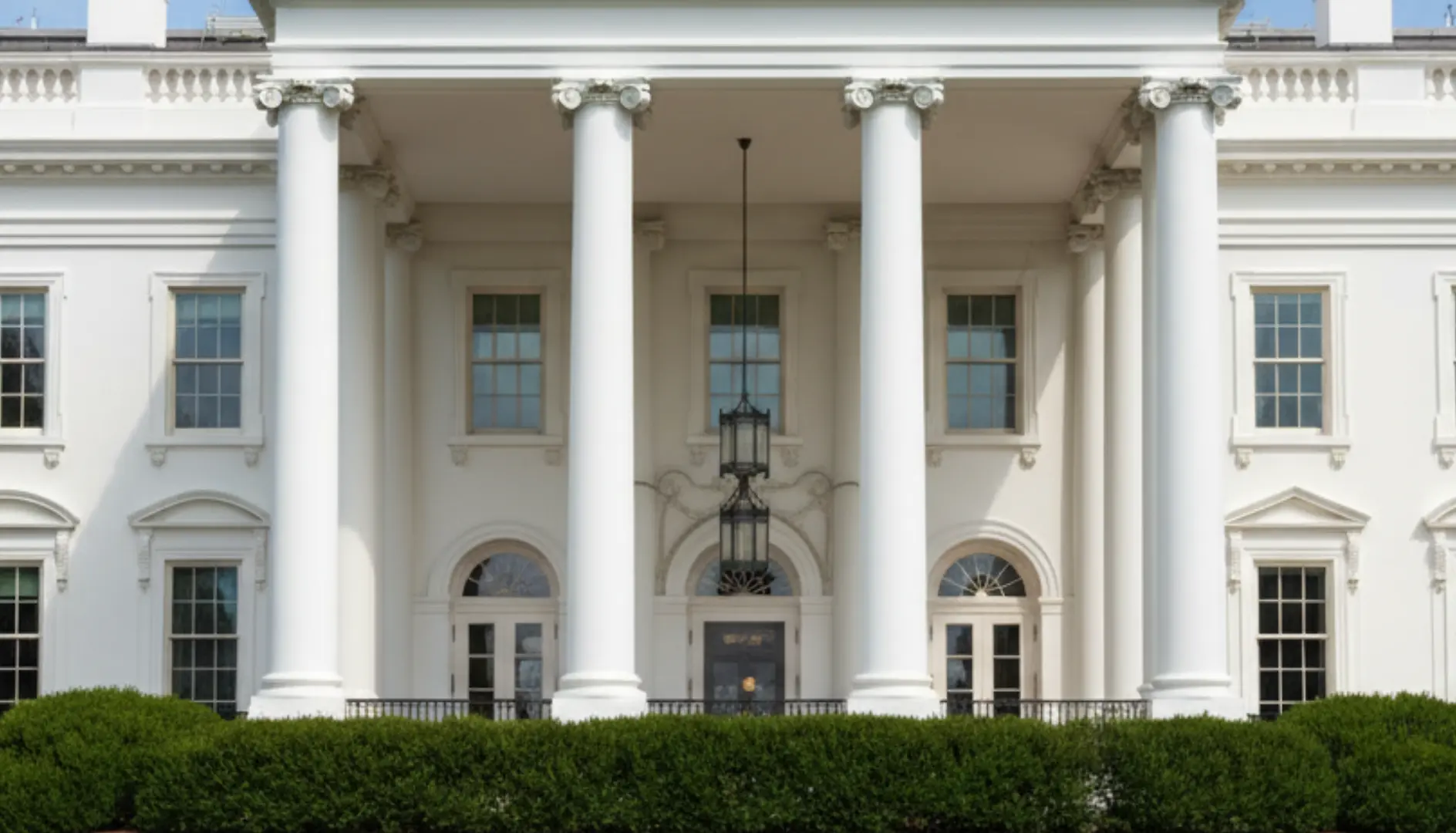 Trump Starts East Wing Demolition for New Ballroom